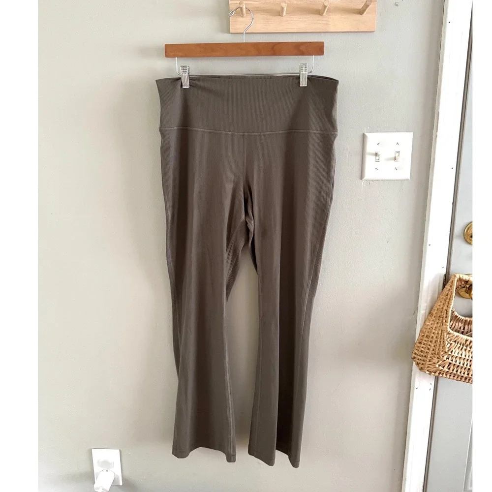 Lululemon Align High-Rise Ribbed Mini-Flared Pant